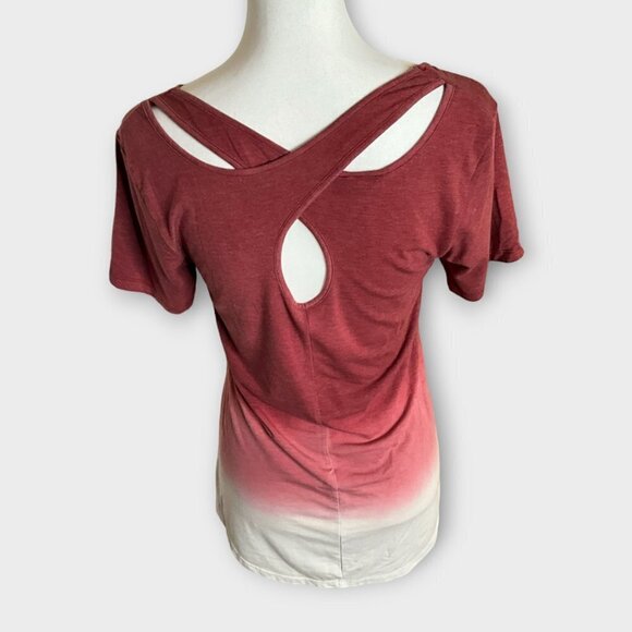 RUE21 Ombre Keyhole Back Tee Maroon to Cream Size M - Picture 5 of 5